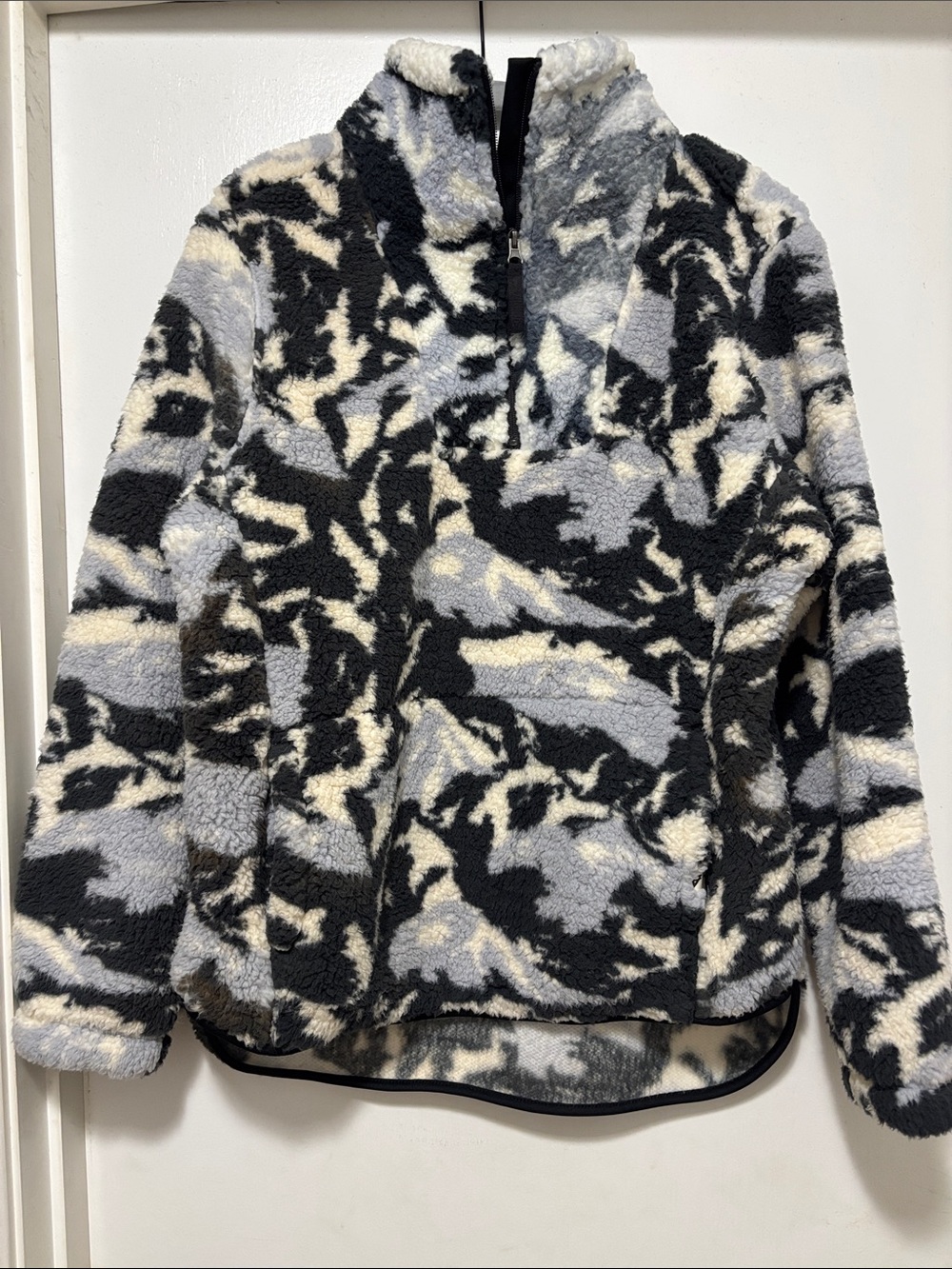 Half-Zip Sherpa Pullover - Black, Gray & Cream